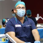 dr-miguel-yee-en-operacion